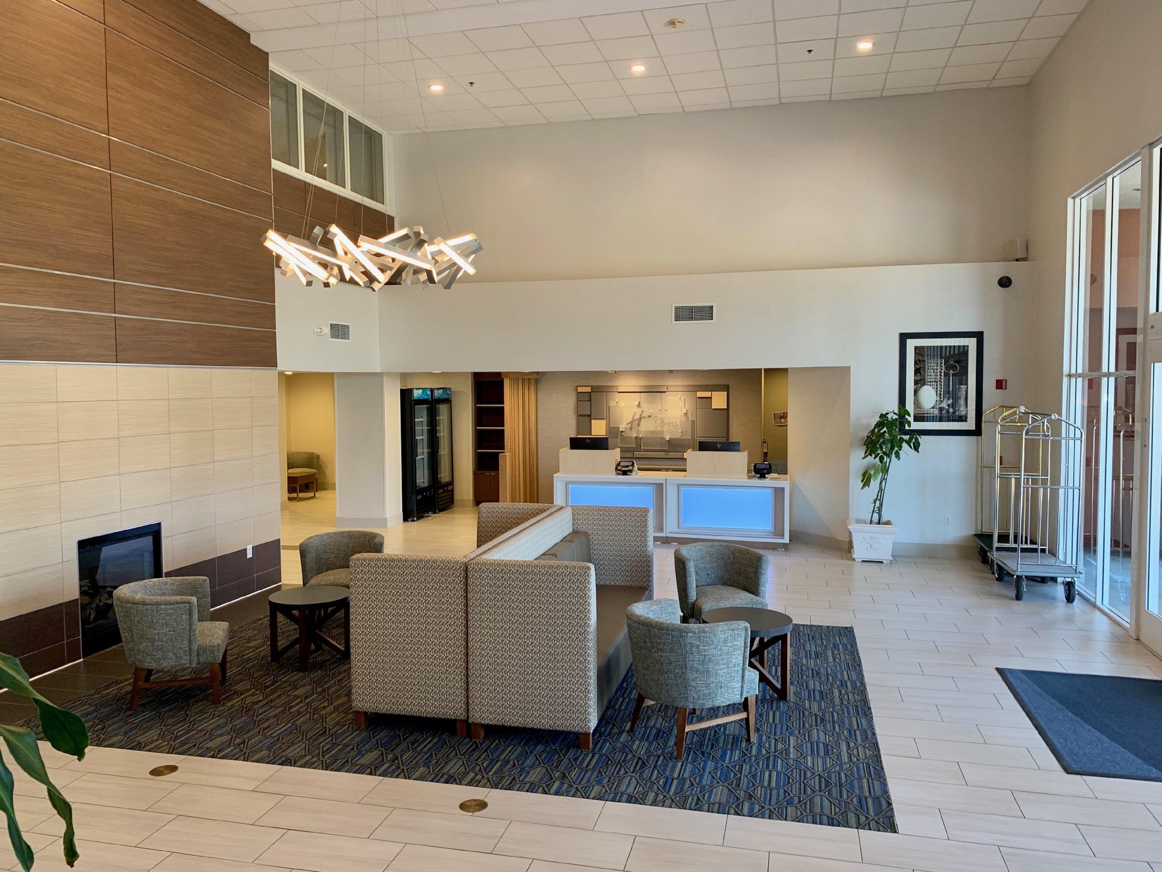 Holiday Inn Express & Suites Tracy By Ihg Luaran gambar