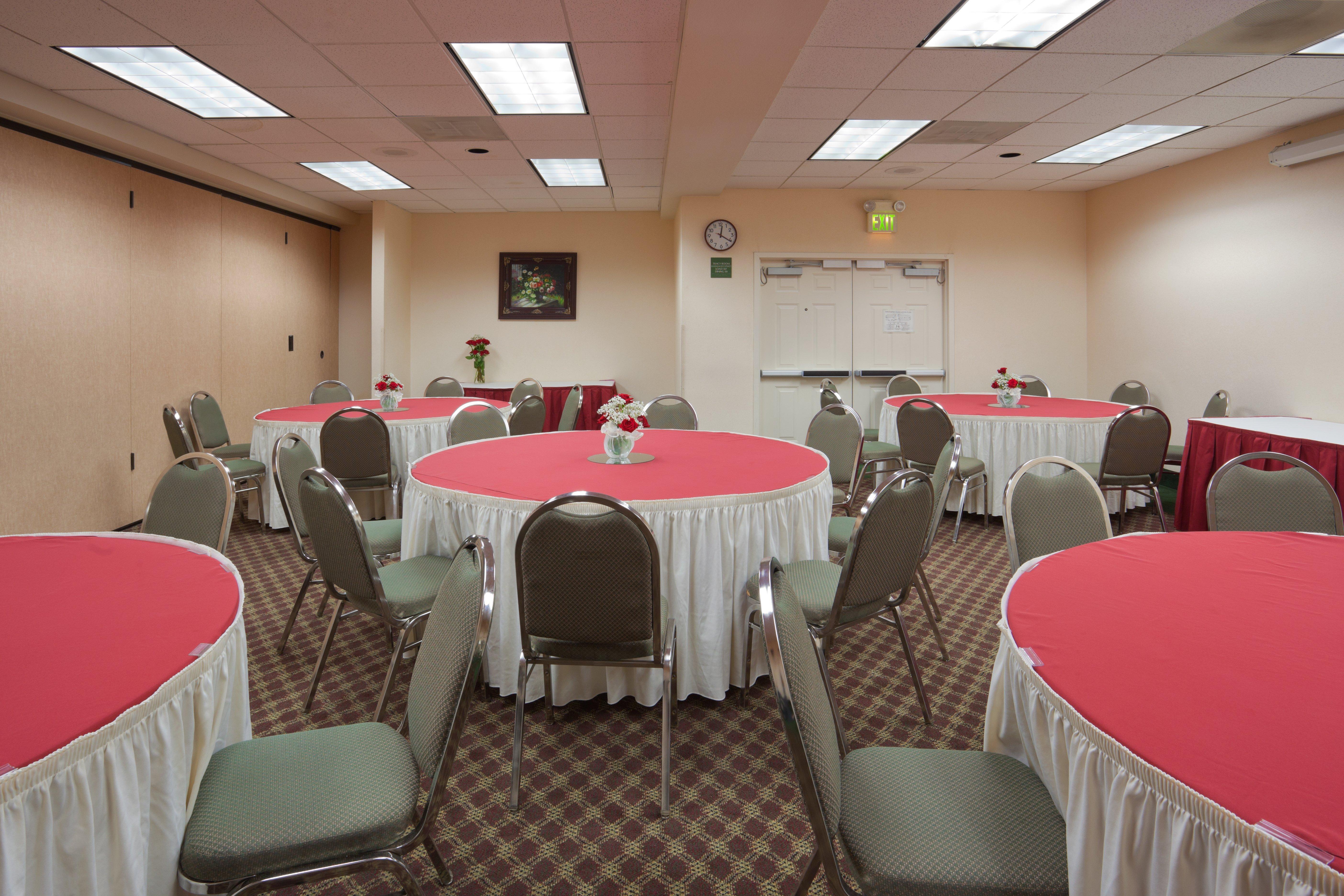 Holiday Inn Express & Suites Tracy By Ihg Luaran gambar