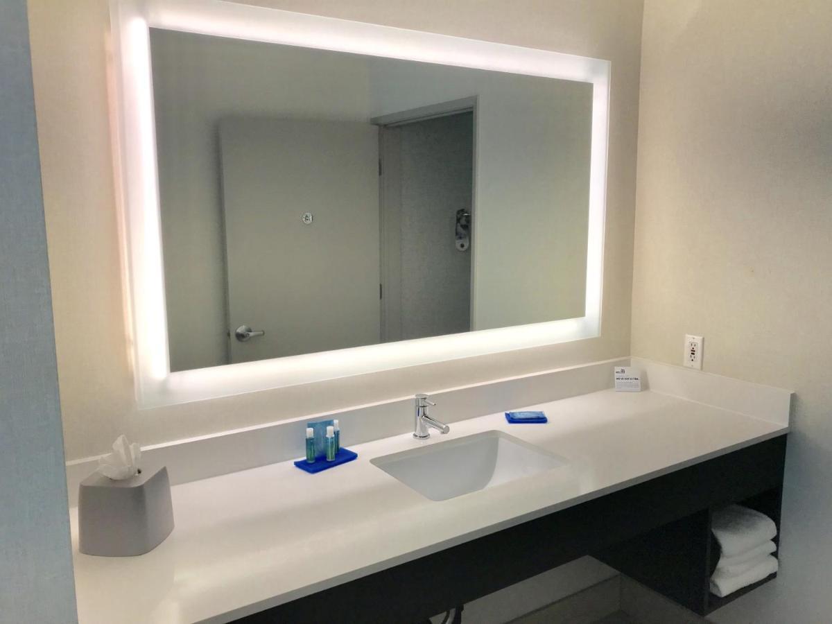 Holiday Inn Express & Suites Tracy By Ihg Luaran gambar